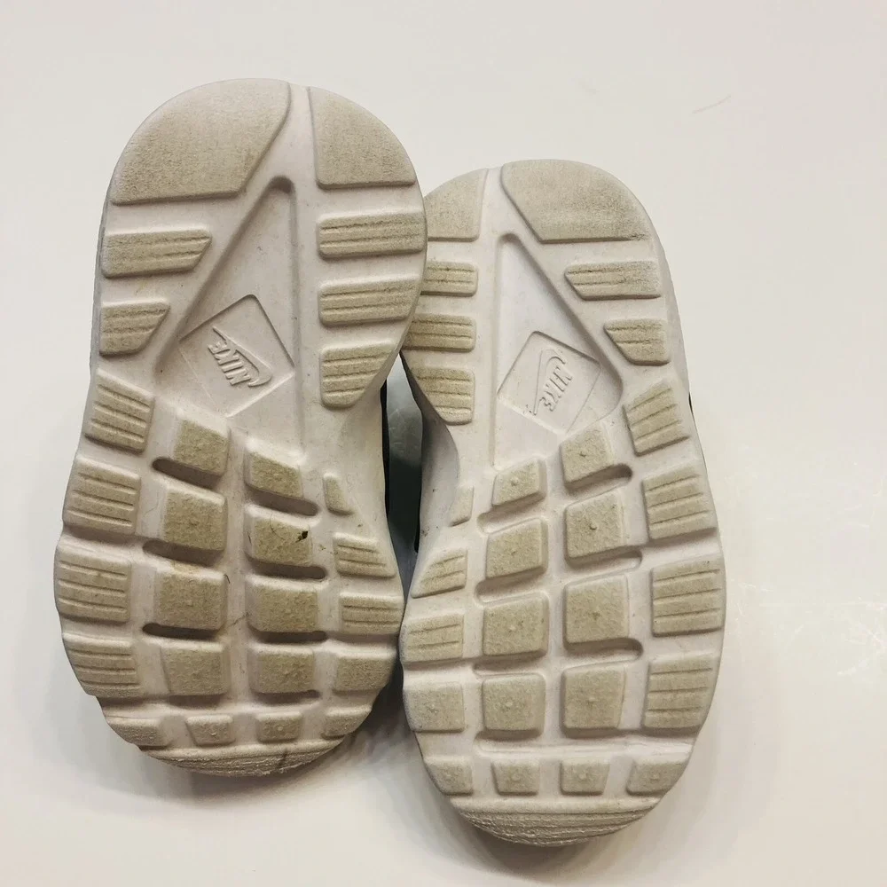 Nike Air Huarache‎ Run Toddler Shoes Black White 859594-002 Size 5C Slip On